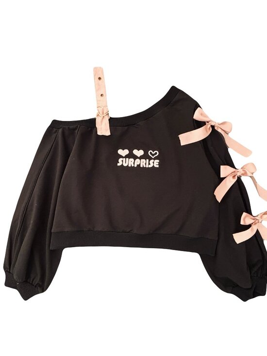 Tops - Y2K black hear embroidery lace-up off shoulder pullover